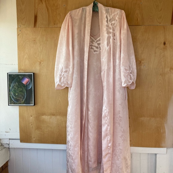 Natori | Intimates & Sleepwear | Natori Robe And Nighty Set | Poshmark
